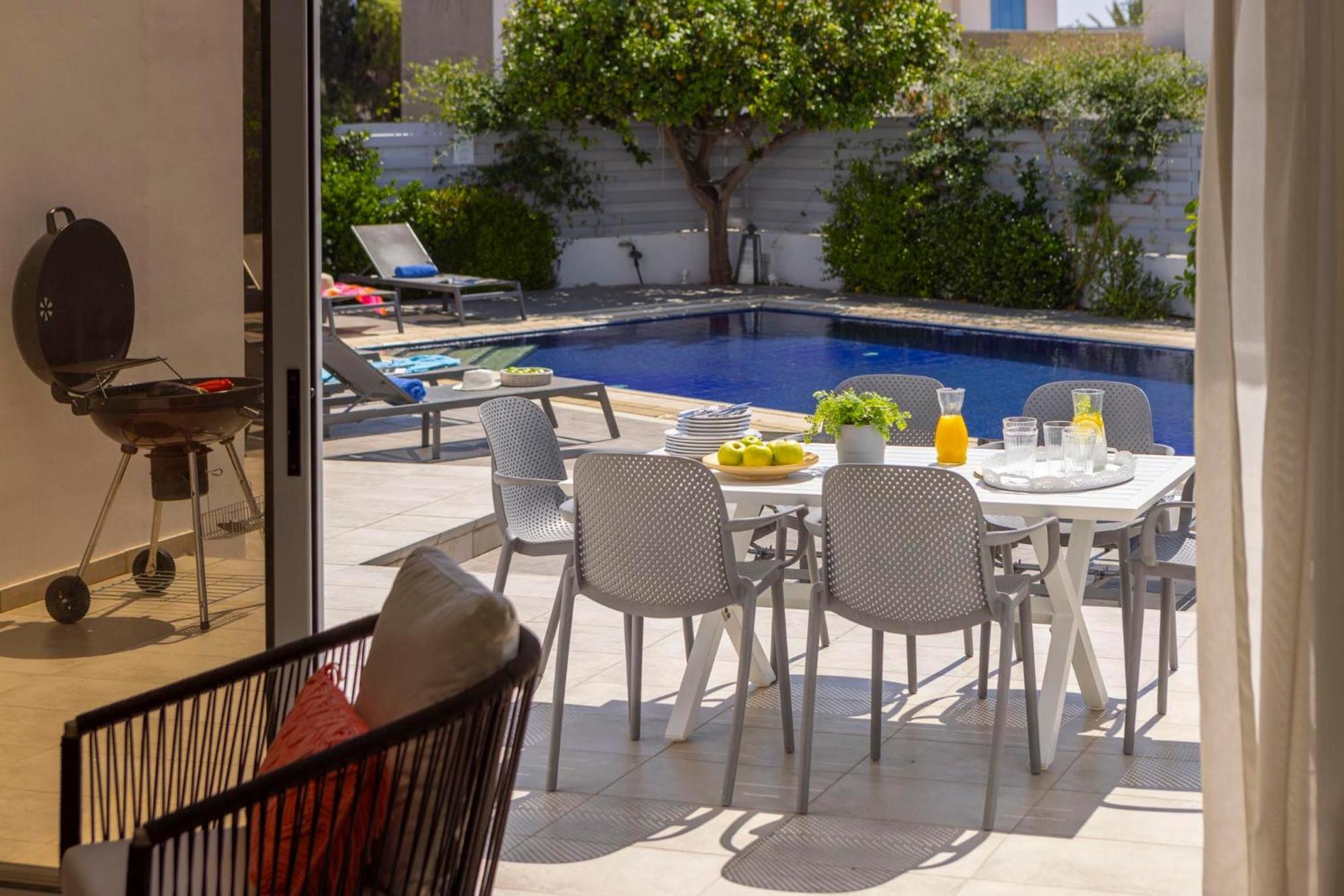 Azure Luxury Pool Villa بروتاراس المظهر الخارجي الصورة