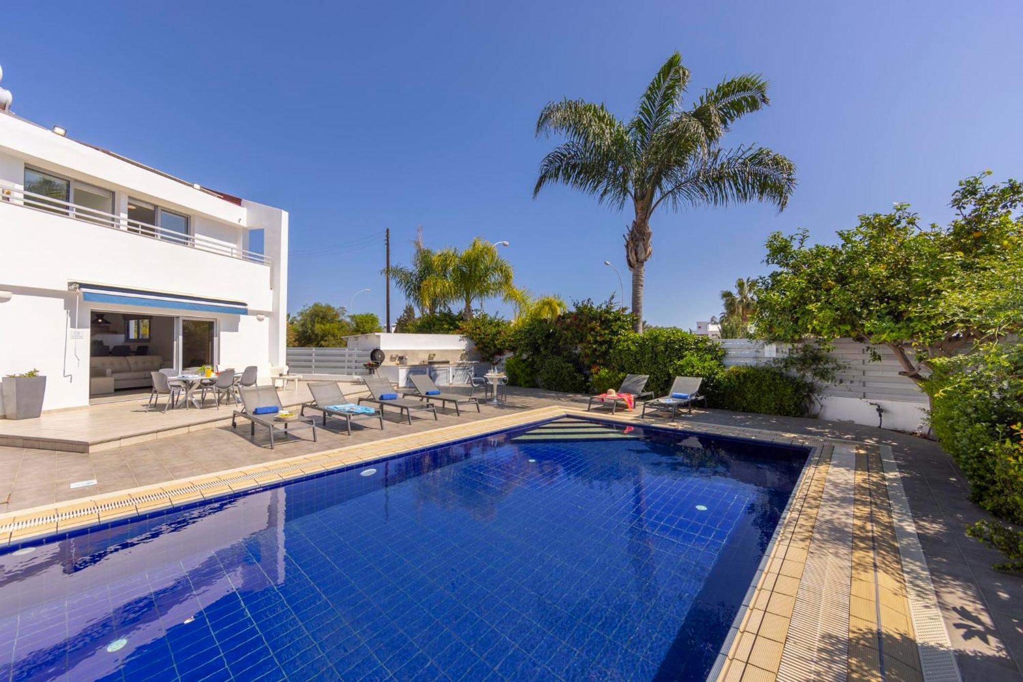 Azure Luxury Pool Villa بروتاراس المظهر الخارجي الصورة