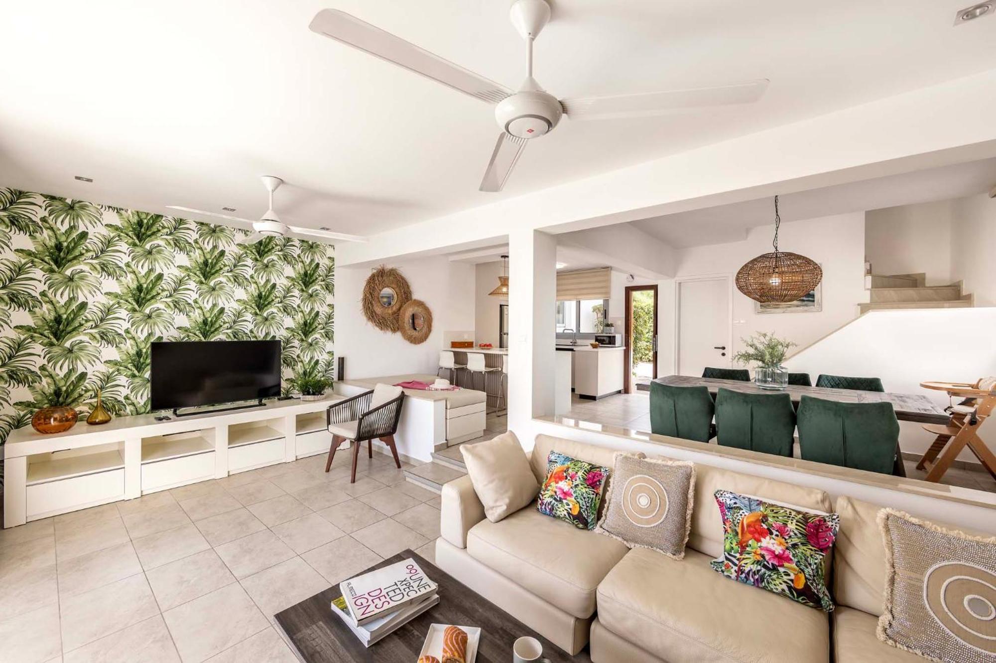 Azure Luxury Pool Villa بروتاراس المظهر الخارجي الصورة