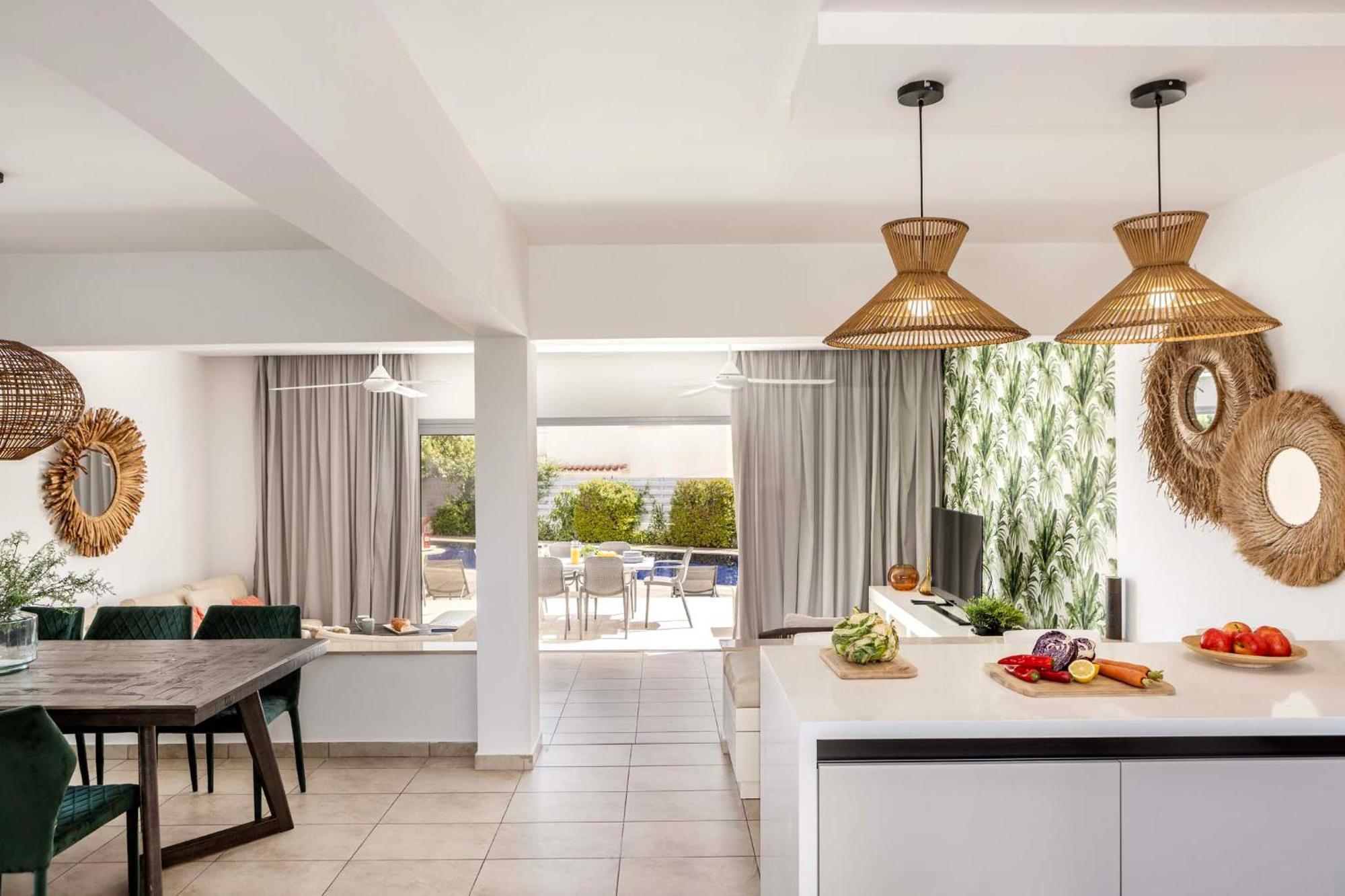 Azure Luxury Pool Villa بروتاراس المظهر الخارجي الصورة